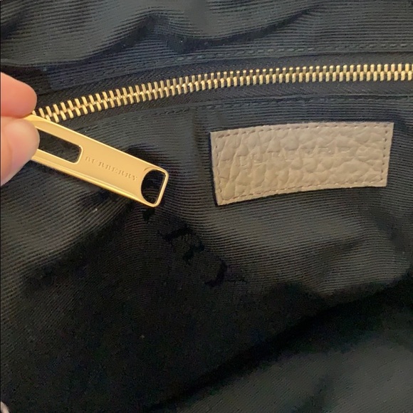 SOLD ~ Perfect Fall Bag - Burberry Gladstone Tote 🍂 - Picture 8 of 8